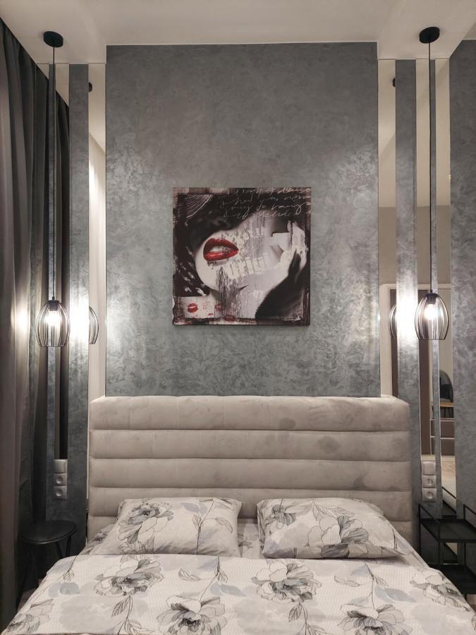 Apartament Однокомнатная Форум-Центр Lwów Zewnętrze zdjęcie